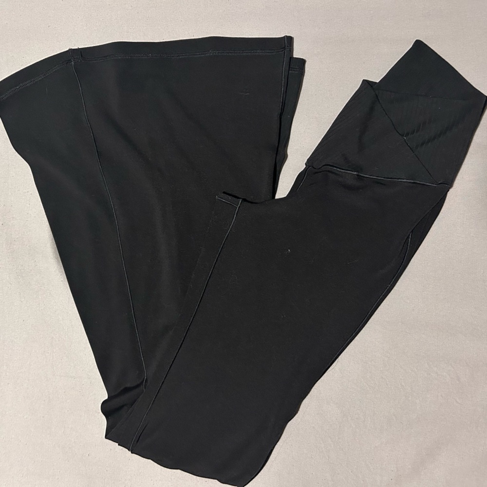 OFFLINE by Aerie Real Me High Waisted Crossover Super Flare Legging